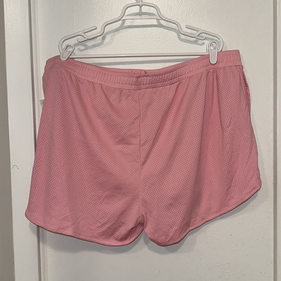 NWT Old Navy Active Shorts - Size XXL - Picture 2 of 8